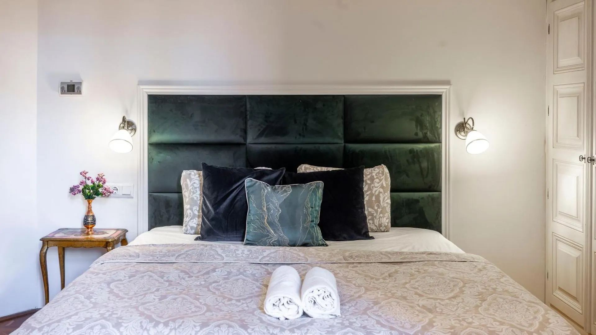 Apartment Classy Quentin Dream Home In The Heart Of Budapest Hungary